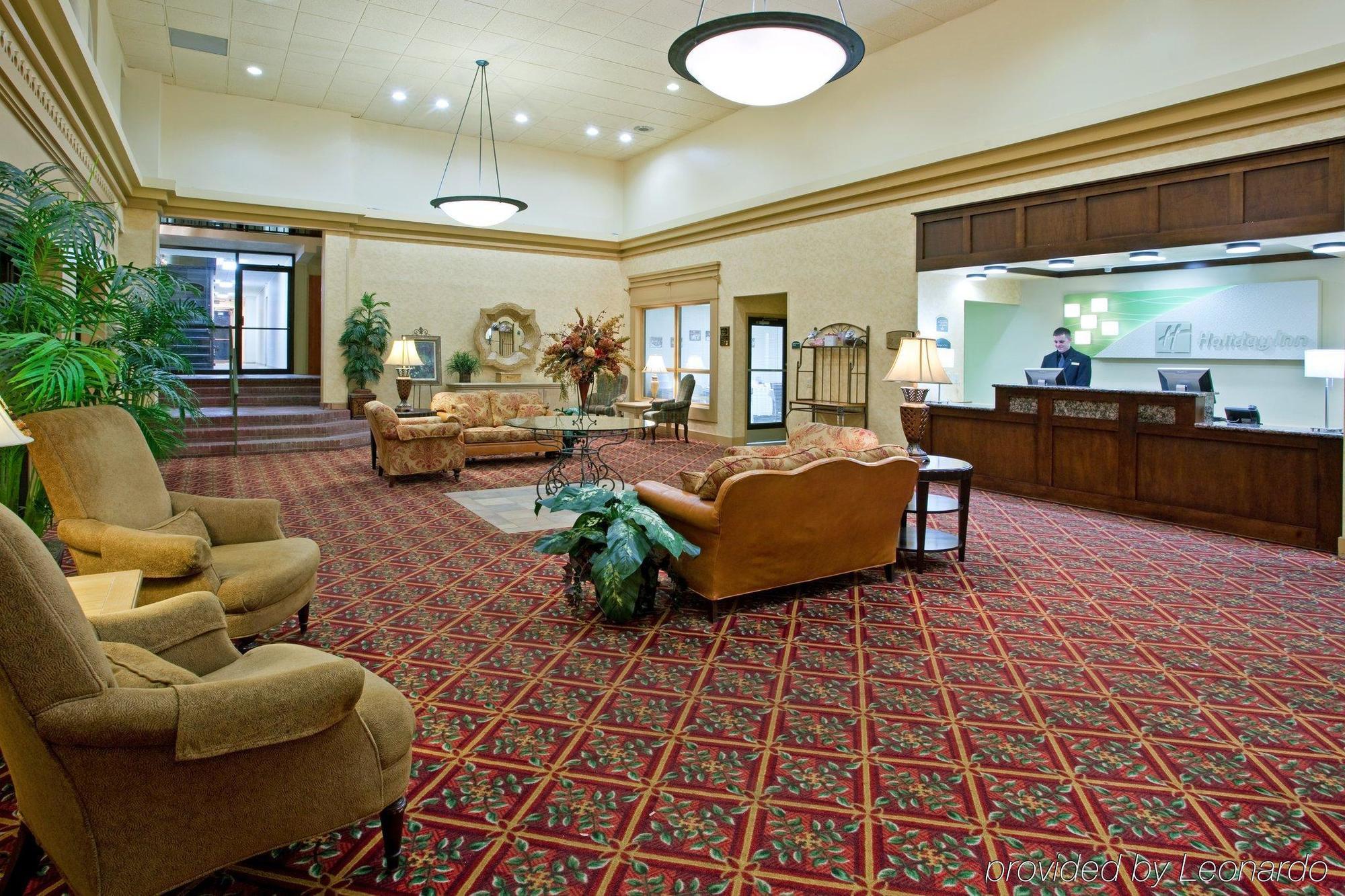 Ramada By Wyndham Indiana Hotel Interior photo